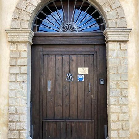 B&B Palazzo Pancaro Алтомонте Екстериор снимка