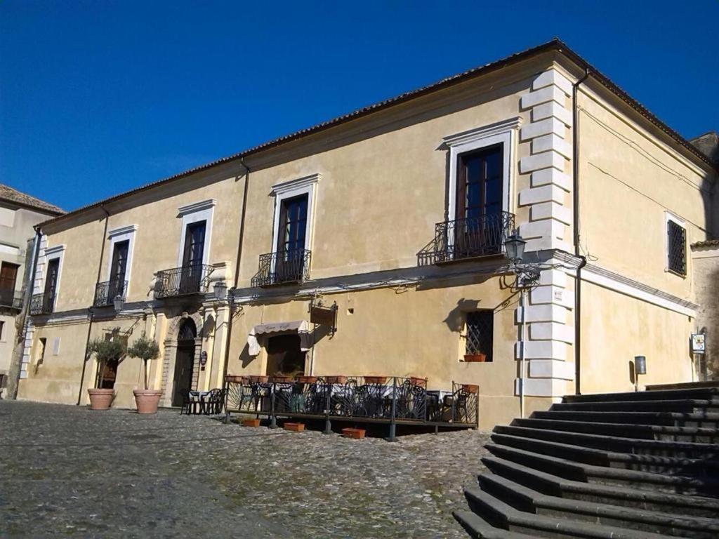 B&B Palazzo Pancaro Алтомонте Екстериор снимка